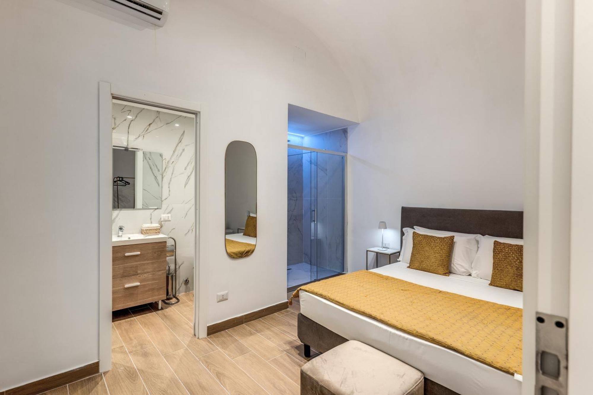 Domus Partenopea Napels Buitenkant foto
