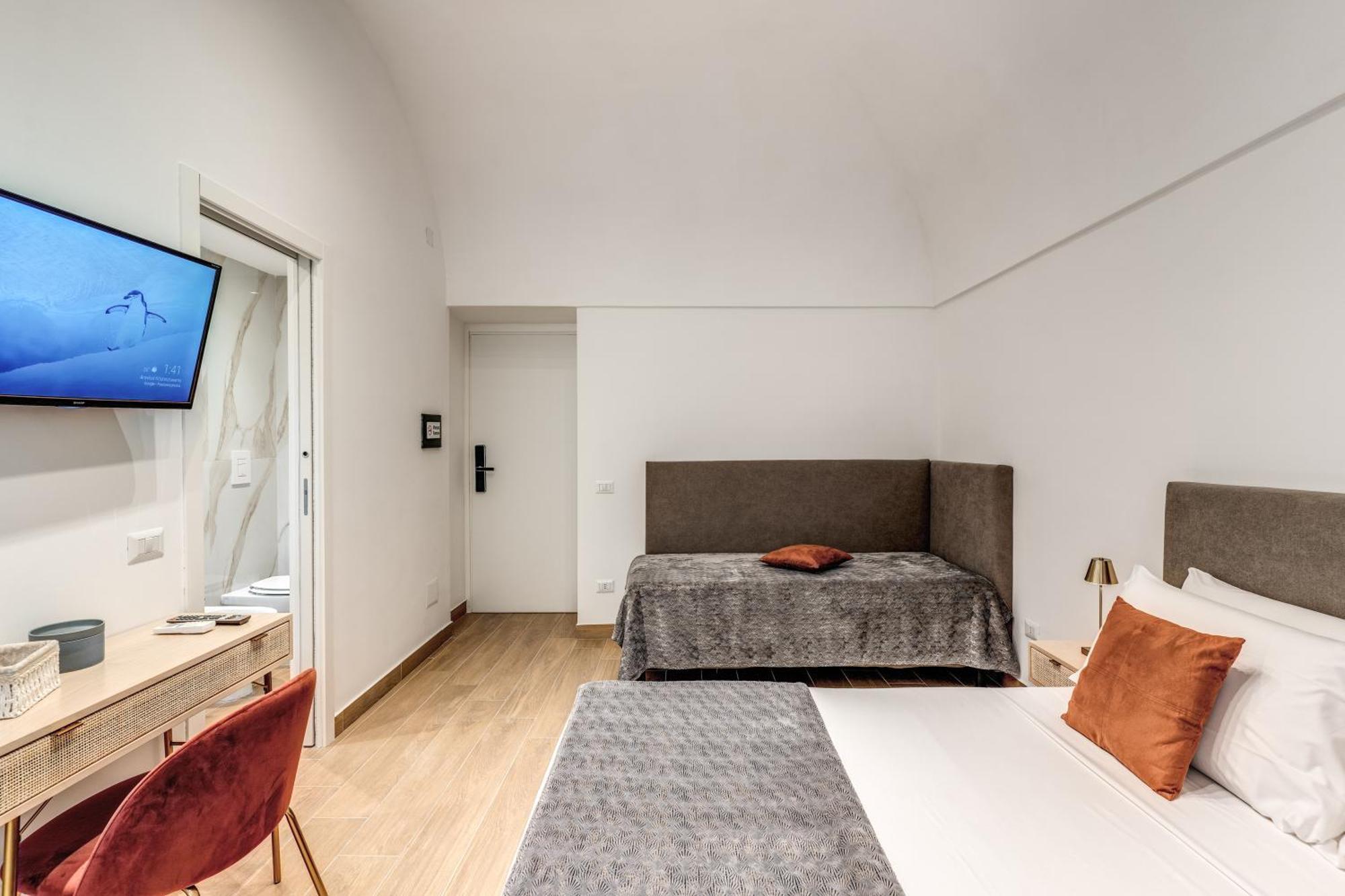 Domus Partenopea Napels Buitenkant foto