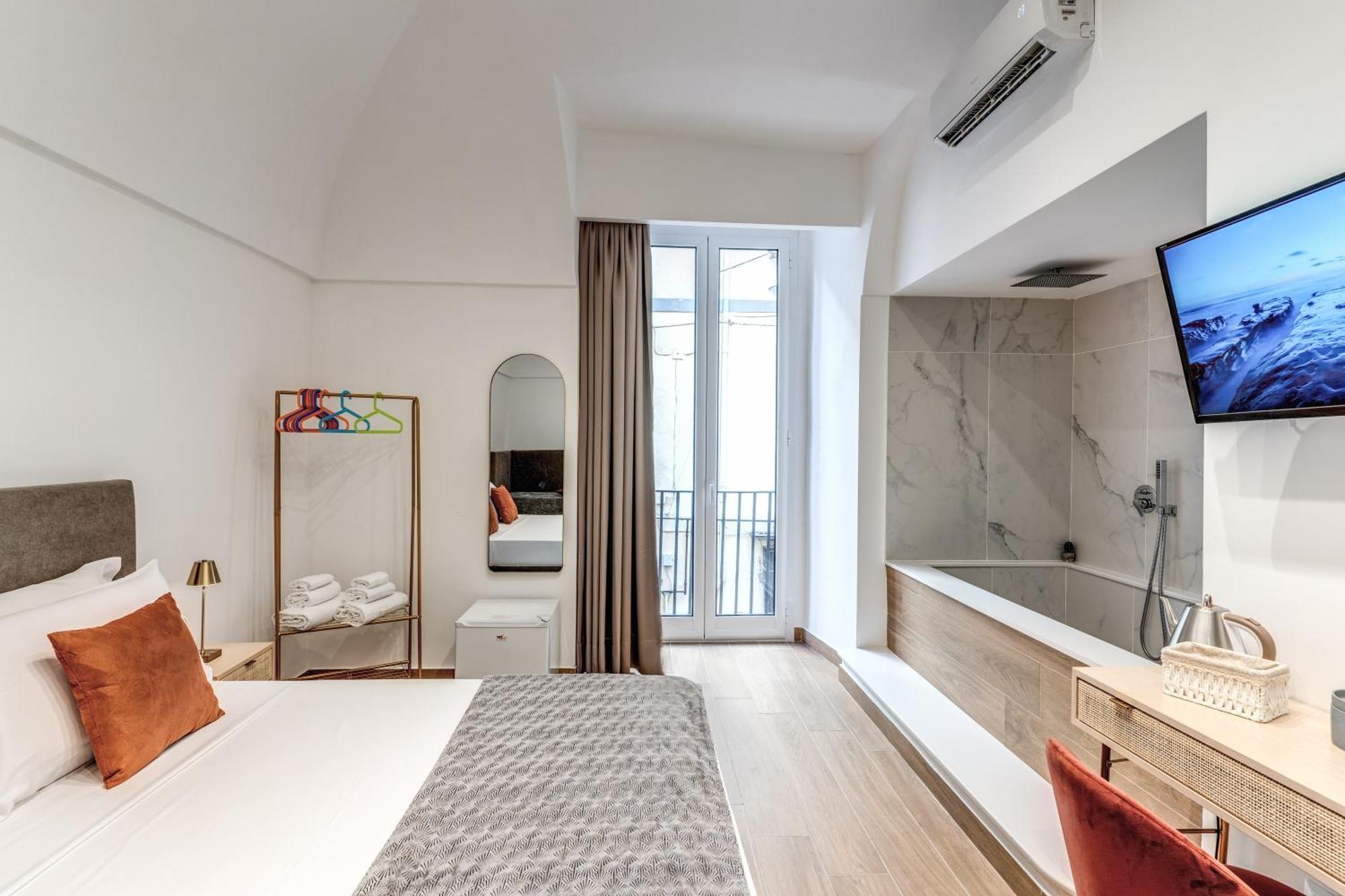 Domus Partenopea Napels Buitenkant foto