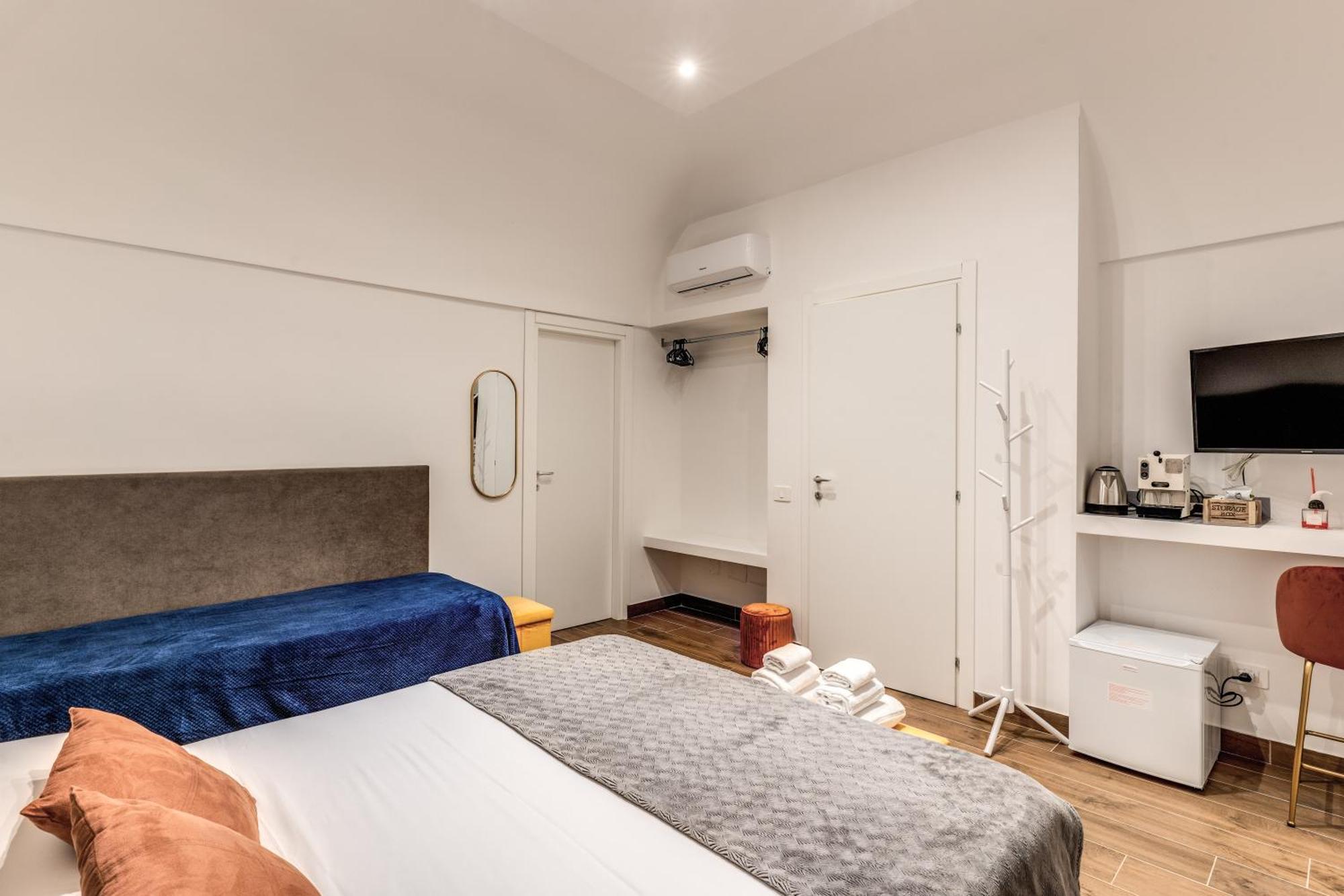 Domus Partenopea Napels Buitenkant foto